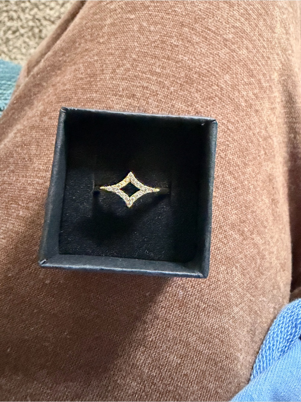 BB Lila Delicate Gold Diamond-Shaped Pave Ring